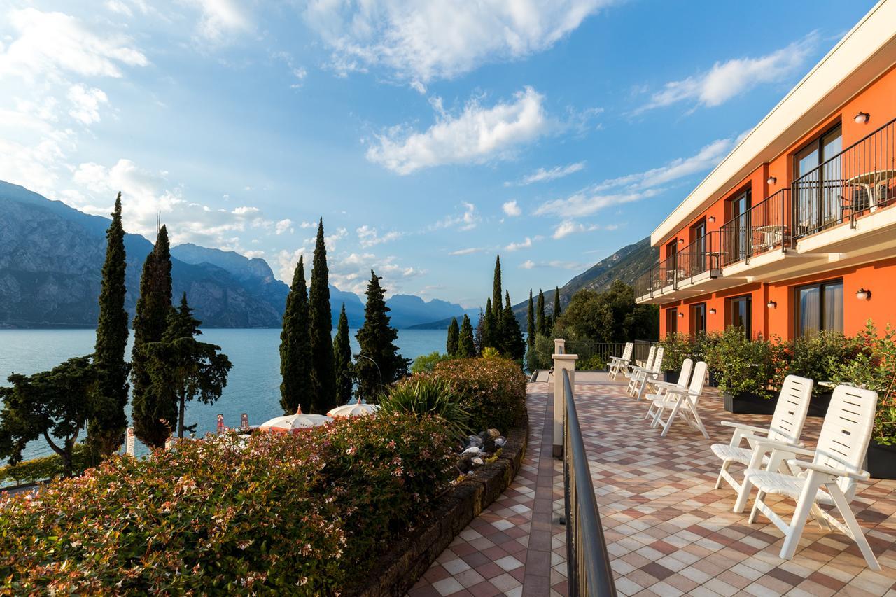 Hotel Oasi Beach Malcesine Exterior foto