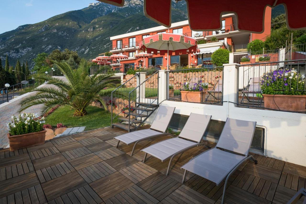 Hotel Oasi Beach Malcesine Exterior foto